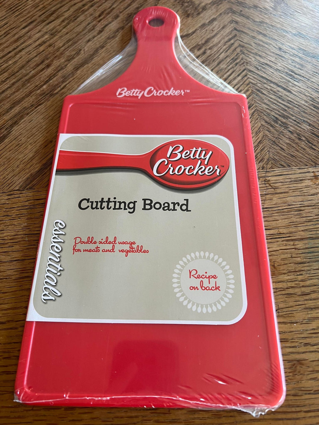 Betty Crocker Cutting Board