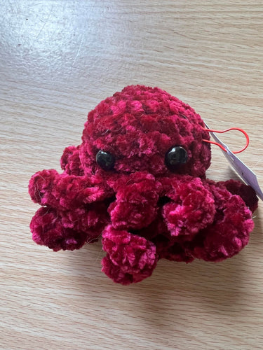 red octopus izzyunique