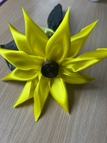 ribbon sunflower izzyunique